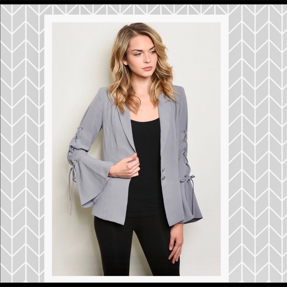 ✨Lady Boss Ribbon Blazer✨